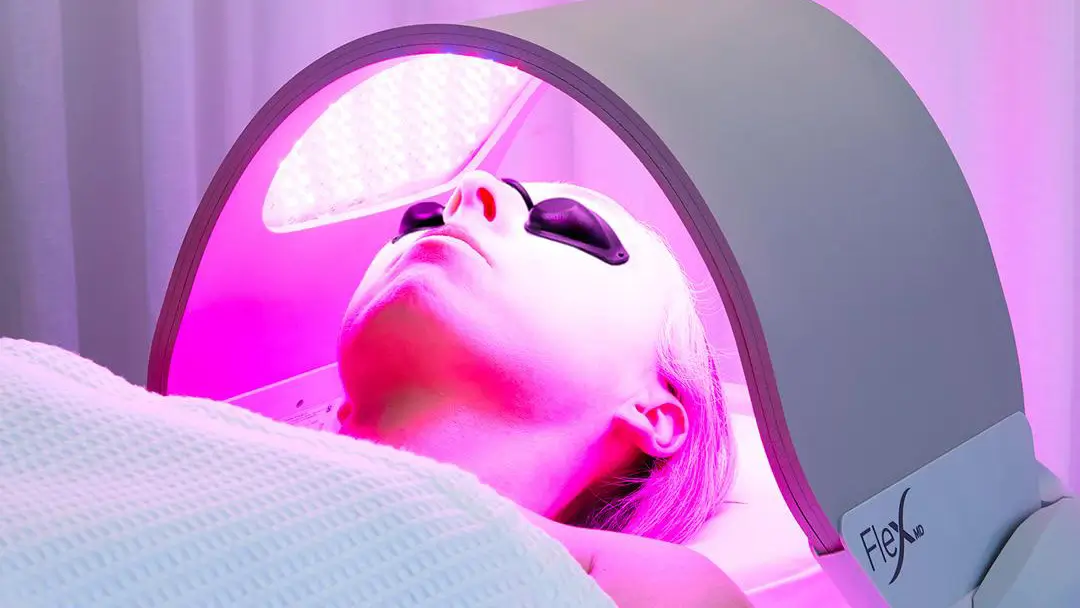 Dermalux LED Treatment Dermalux LED treatment being performed in beauty salon
